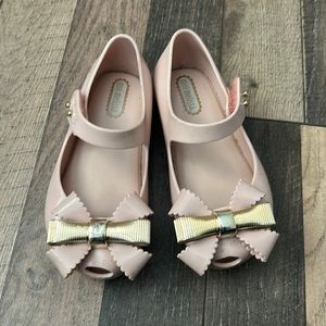 Toddler shoes